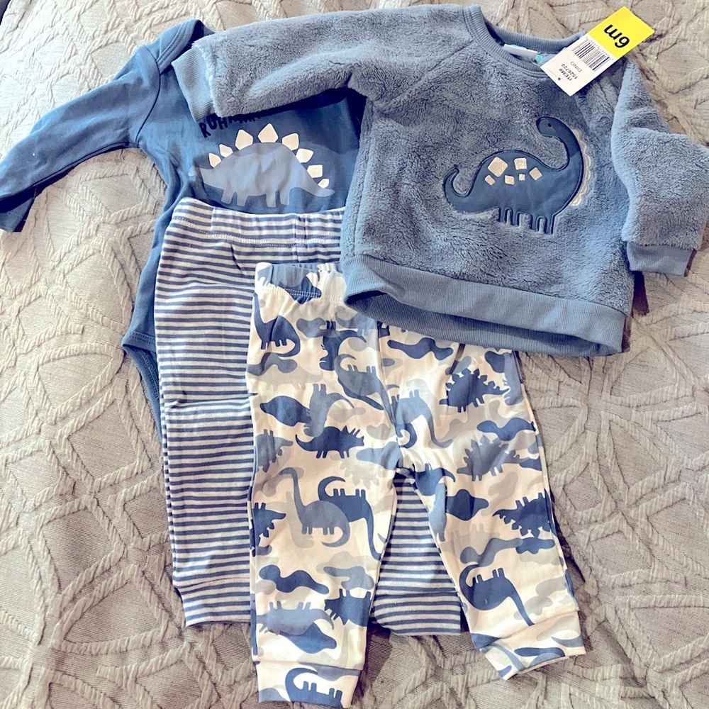 NWT Dinosaur 4-piece set | 6M